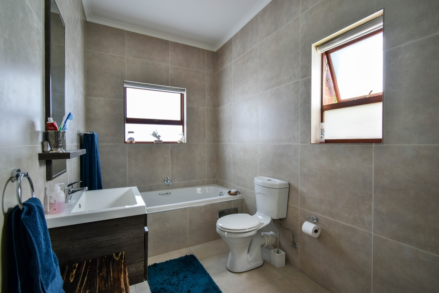 3 Bedroom Property for Sale in Country View Estate Gauteng