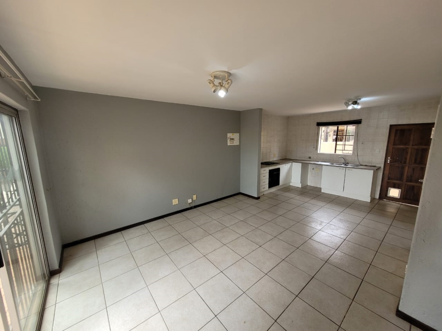 2 Bedroom Property for Sale in Noordheuwel Gauteng