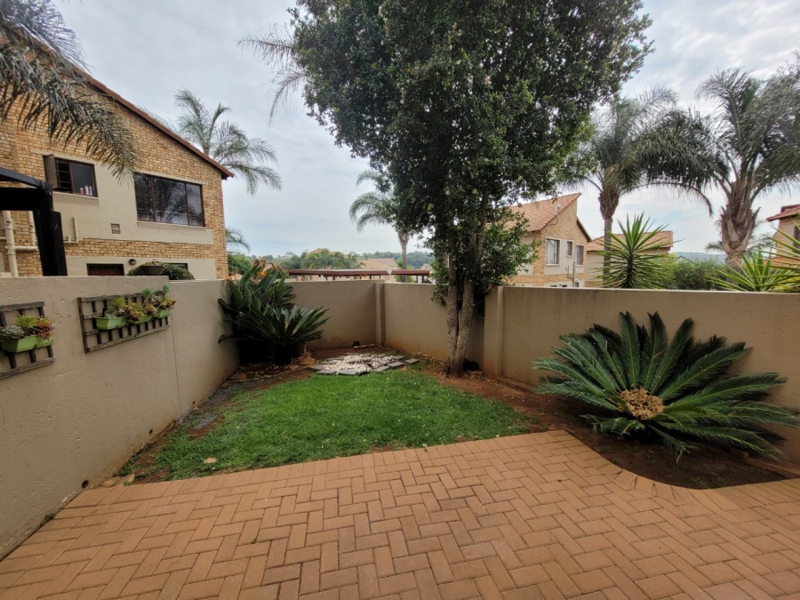 2 Bedroom Property for Sale in Noordheuwel Gauteng
