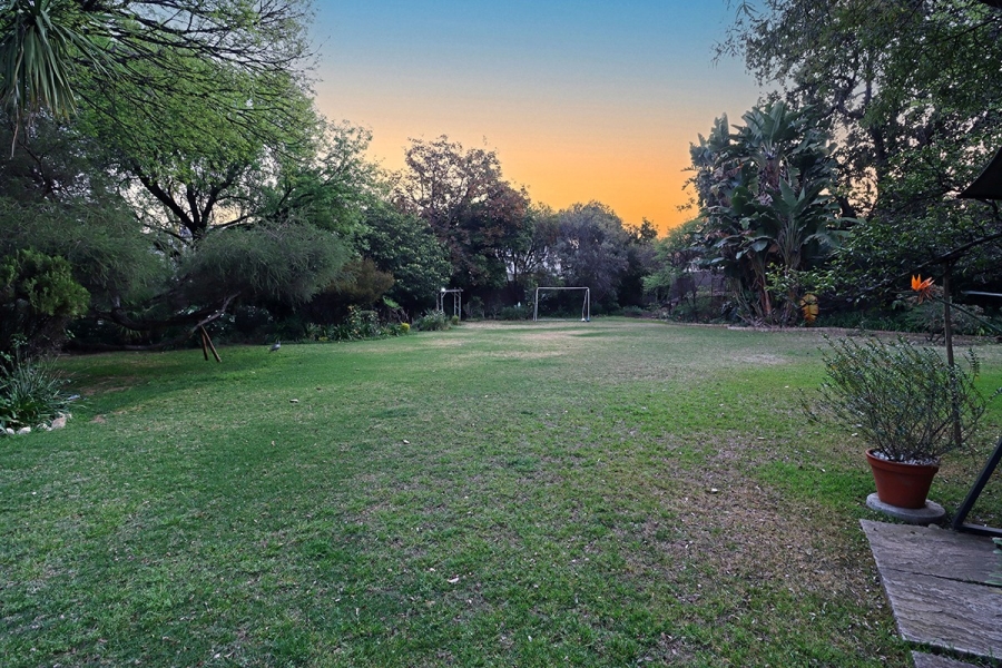 7 Bedroom Property for Sale in Bryanston Gauteng