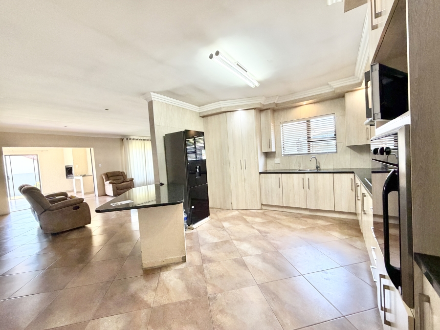 3 Bedroom Property for Sale in Rua Vista Gauteng