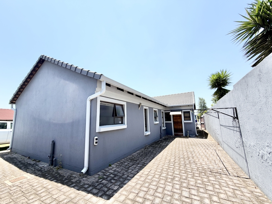 3 Bedroom Property for Sale in Rua Vista Gauteng