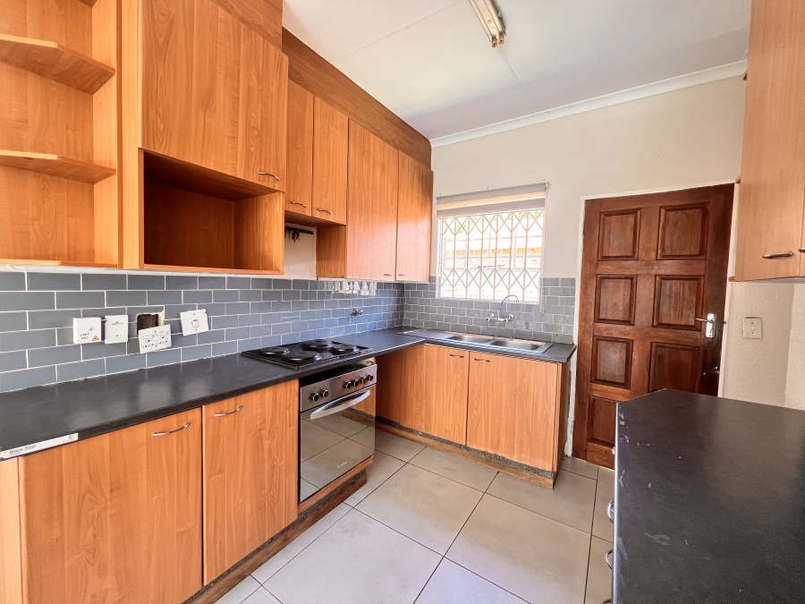 To Let 2 Bedroom Property for Rent in Kyalami Hills Gauteng