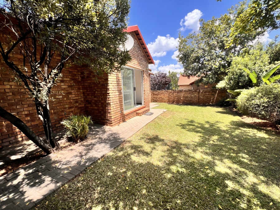 To Let 2 Bedroom Property for Rent in Kyalami Hills Gauteng