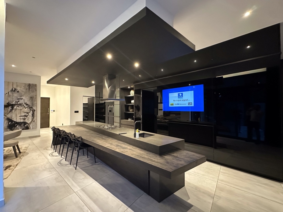 To Let 4 Bedroom Property for Rent in River Club Gauteng