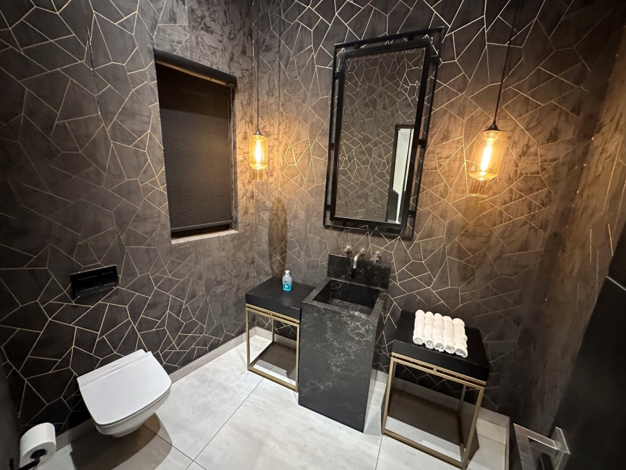 To Let 4 Bedroom Property for Rent in River Club Gauteng