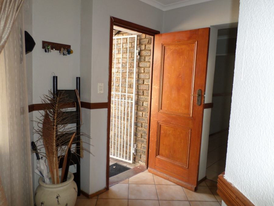 To Let 4 Bedroom Property for Rent in Randpark Ridge Gauteng