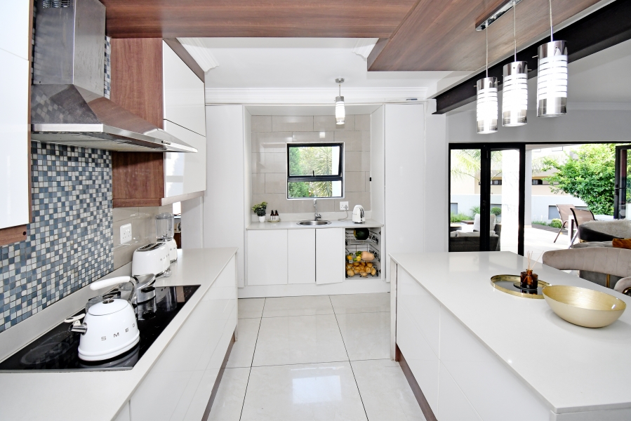 4 Bedroom Property for Sale in Copperleaf Estate Gauteng