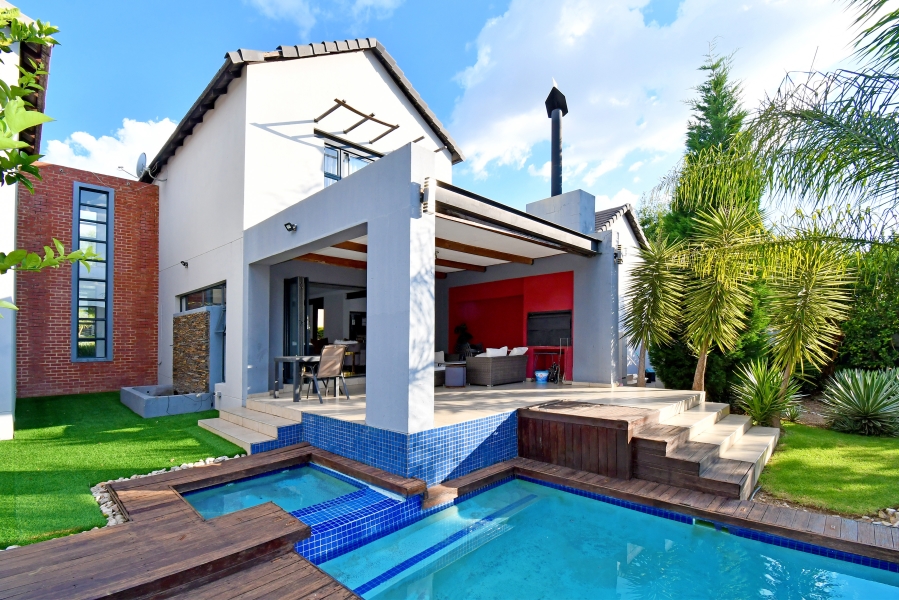 4 Bedroom Property for Sale in Copperleaf Estate Gauteng