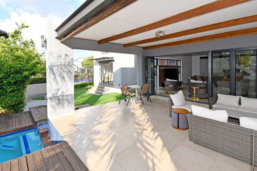 4 Bedroom Property for Sale in Copperleaf Estate Gauteng