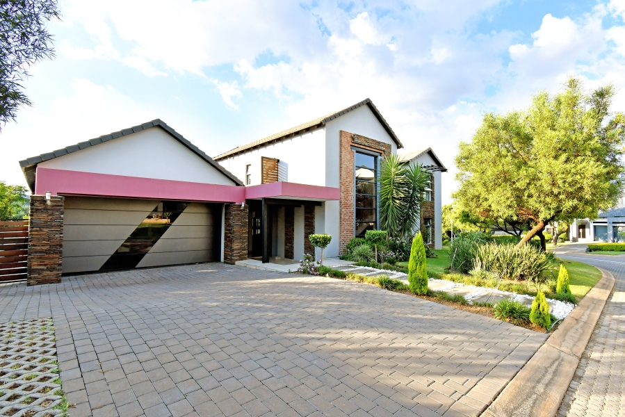 4 Bedroom Property for Sale in Copperleaf Estate Gauteng
