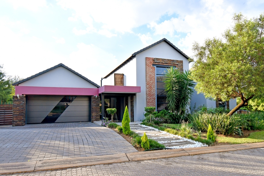 4 Bedroom Property for Sale in Copperleaf Estate Gauteng