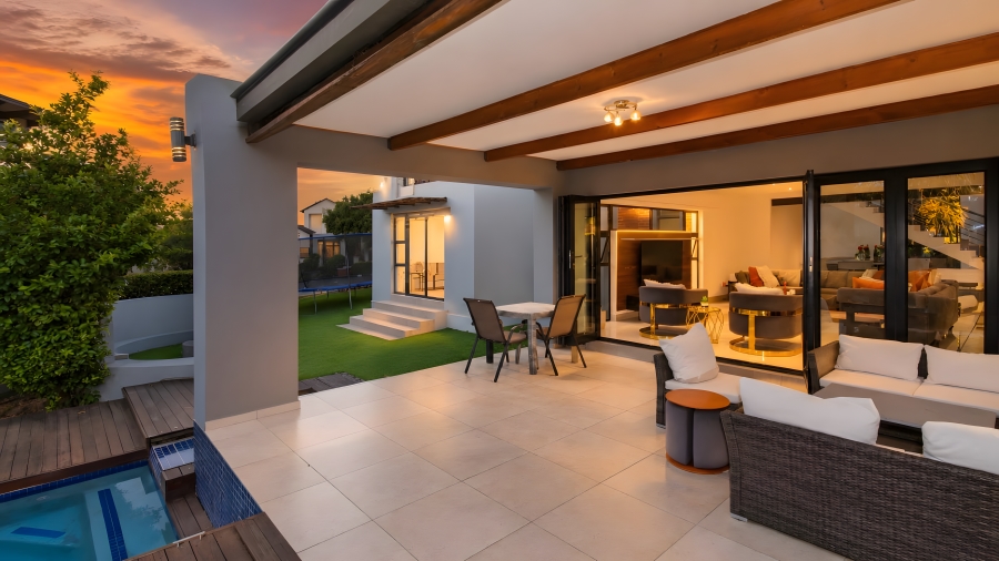 4 Bedroom Property for Sale in Copperleaf Estate Gauteng