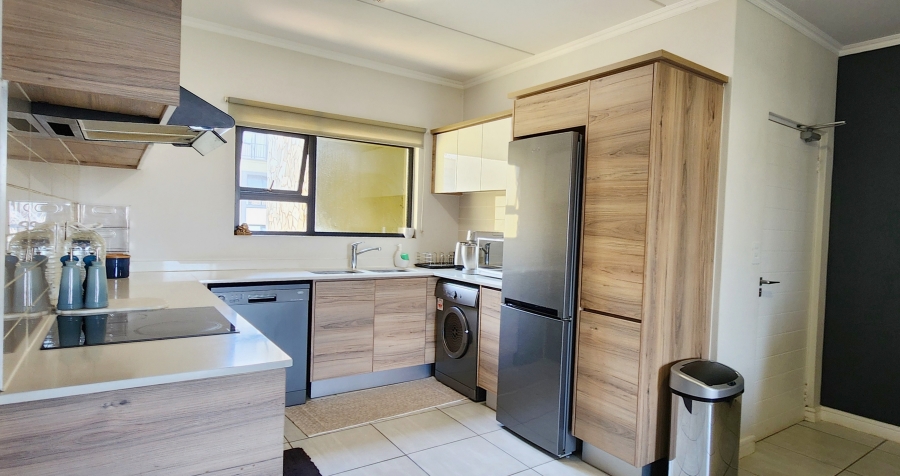 2 Bedroom Property for Sale in Waterfall Gauteng