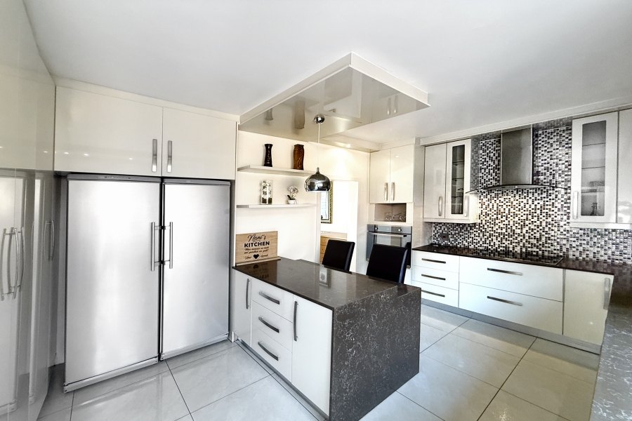 3 Bedroom Property for Sale in River Club Gauteng