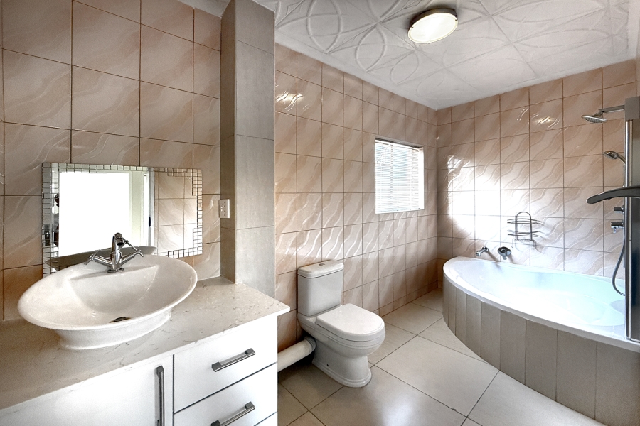 3 Bedroom Property for Sale in River Club Gauteng