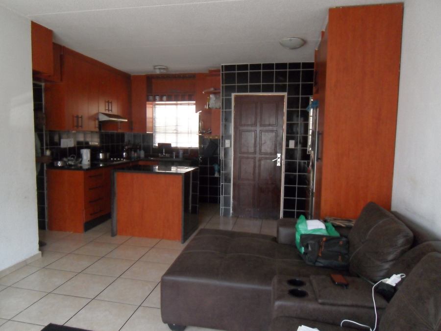 3 Bedroom Property for Sale in Kew Gauteng