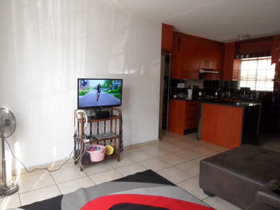 3 Bedroom Property for Sale in Kew Gauteng
