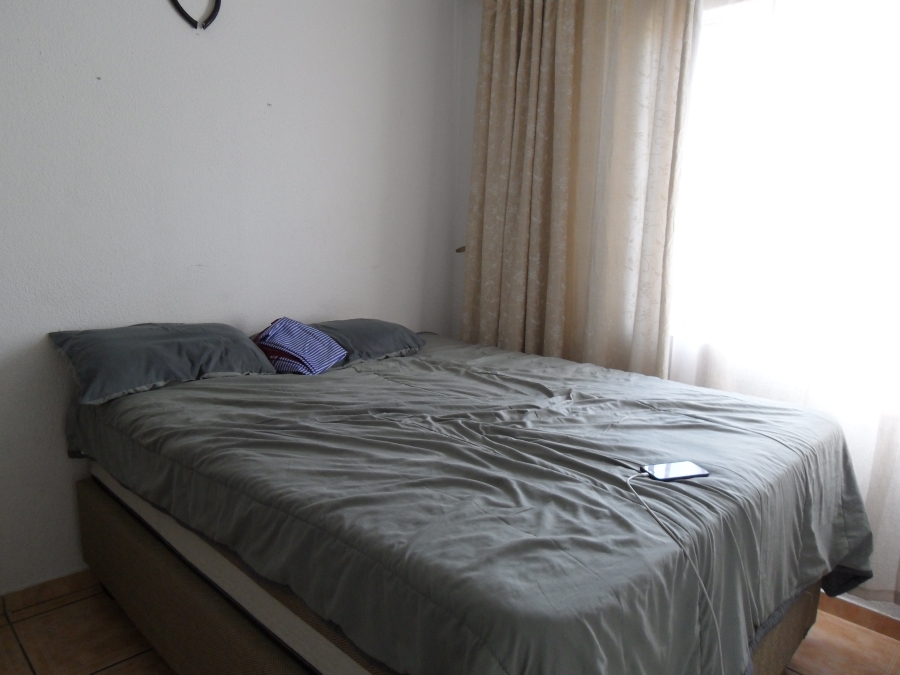 3 Bedroom Property for Sale in Kew Gauteng