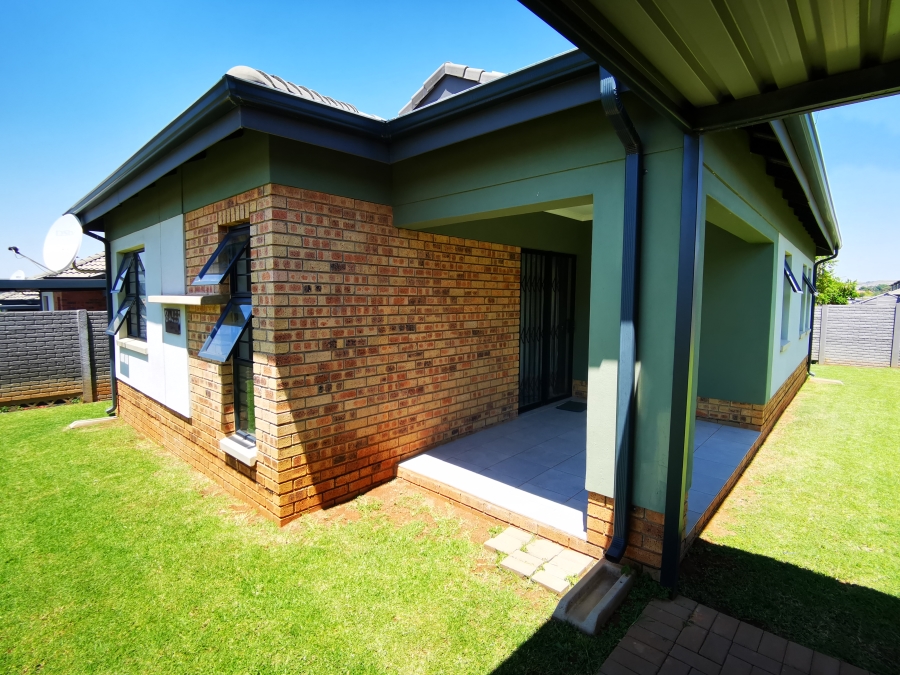 3 Bedroom Property for Sale in Lotus Gardens Gauteng