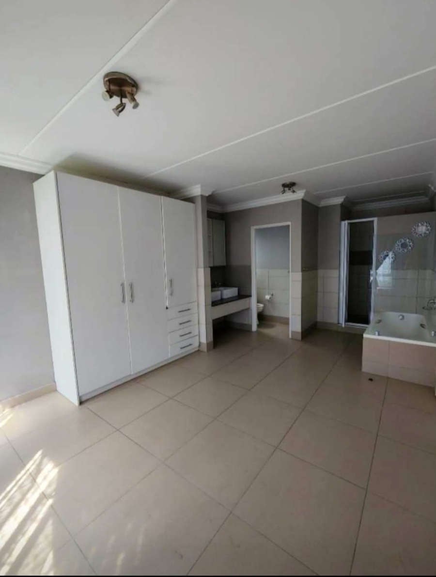3 Bedroom Property for Sale in Fourways Gauteng
