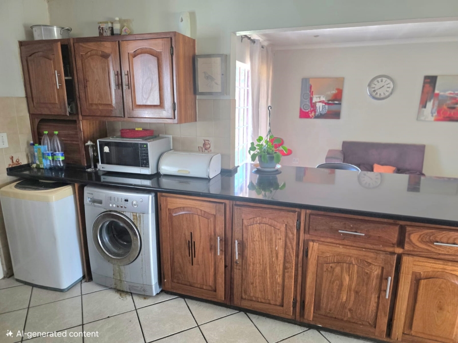 4 Bedroom Property for Sale in Glen Austin Gauteng