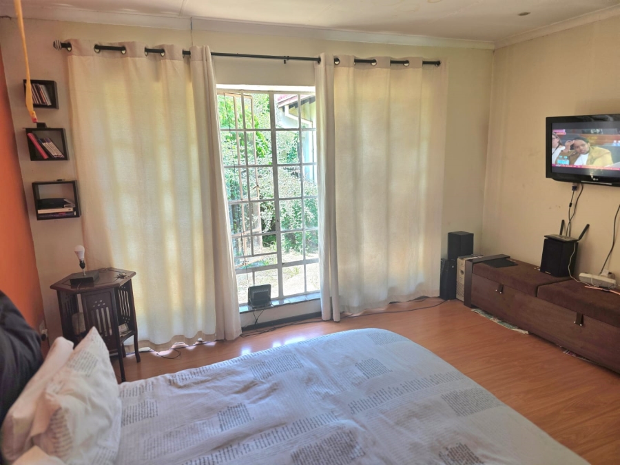 4 Bedroom Property for Sale in Glen Austin Gauteng