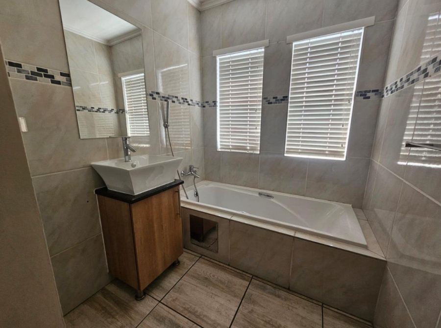 3 Bedroom Property for Sale in Riverspray Lifestyle Estate Gauteng