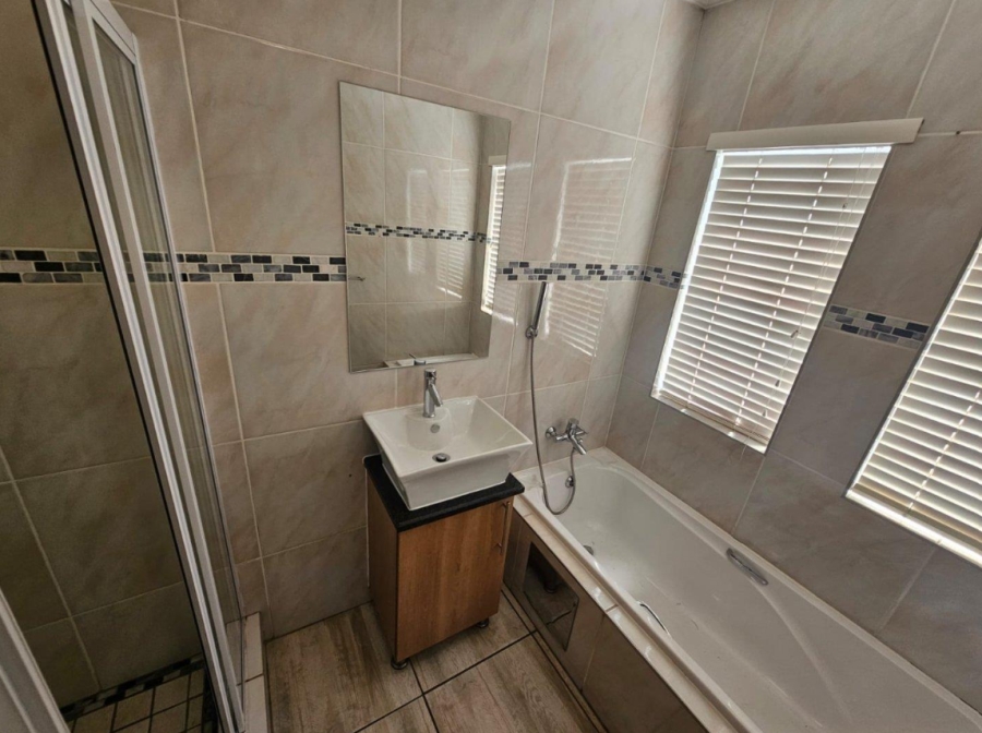 3 Bedroom Property for Sale in Riverspray Lifestyle Estate Gauteng