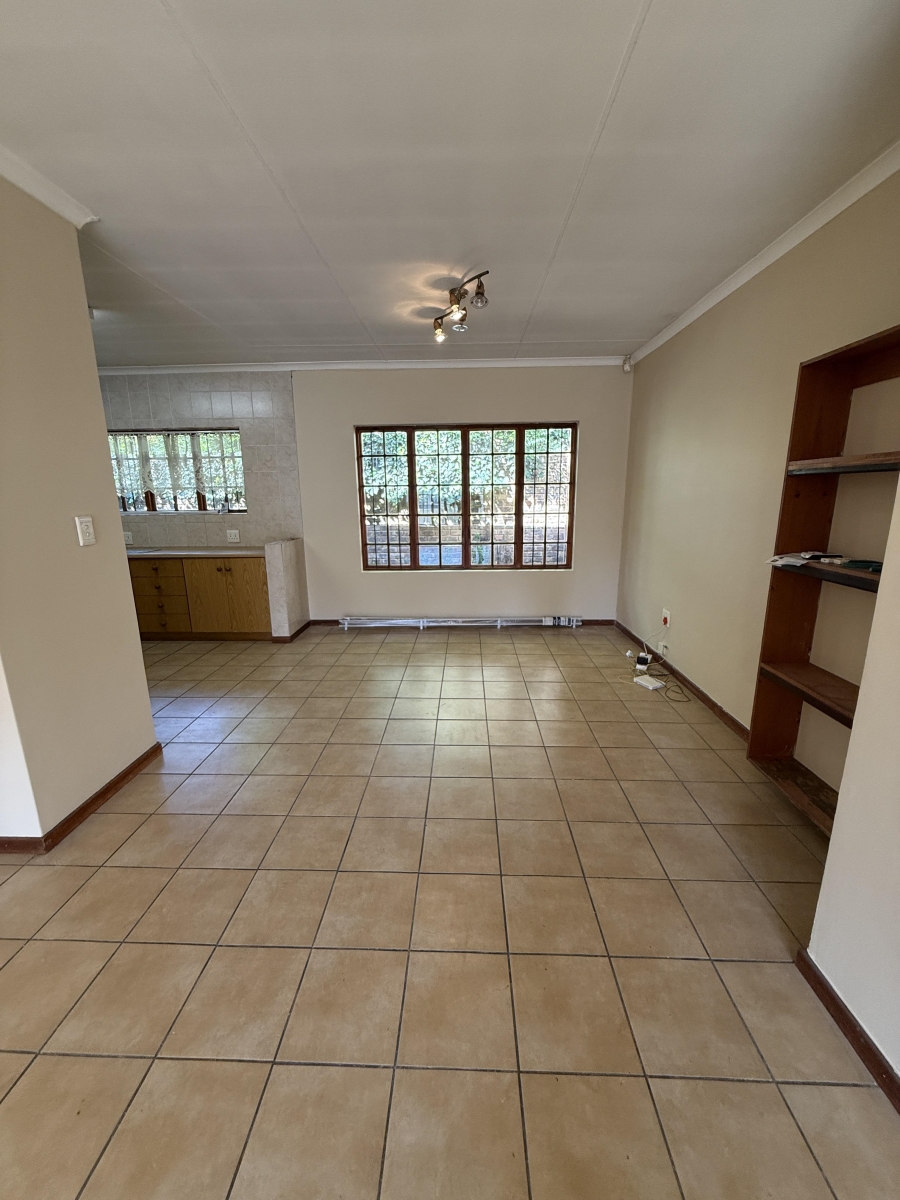 2 Bedroom Property for Sale in Garsfontein Gauteng