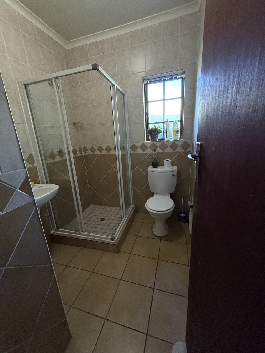 2 Bedroom Property for Sale in Garsfontein Gauteng