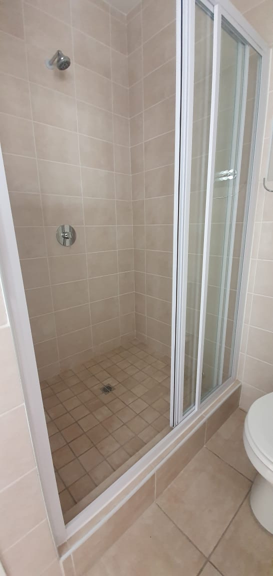 2 Bedroom Property for Sale in Barbeque Downs Gauteng