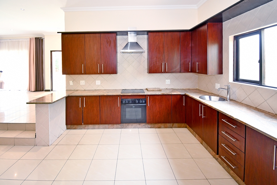 To Let 4 Bedroom Property for Rent in Craigavon Gauteng