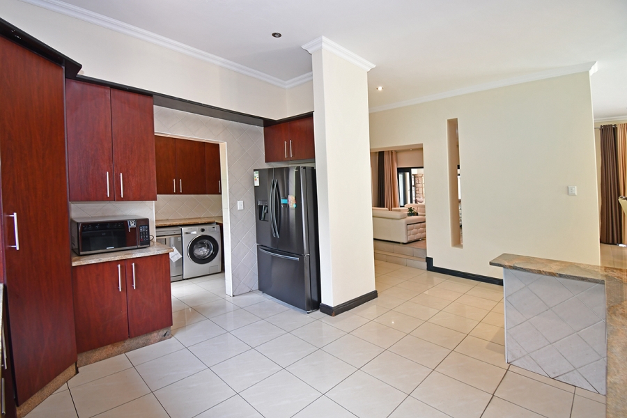 To Let 4 Bedroom Property for Rent in Craigavon Gauteng