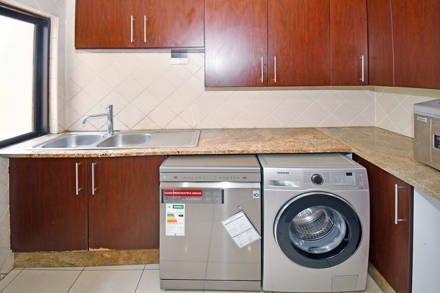 To Let 4 Bedroom Property for Rent in Craigavon Gauteng