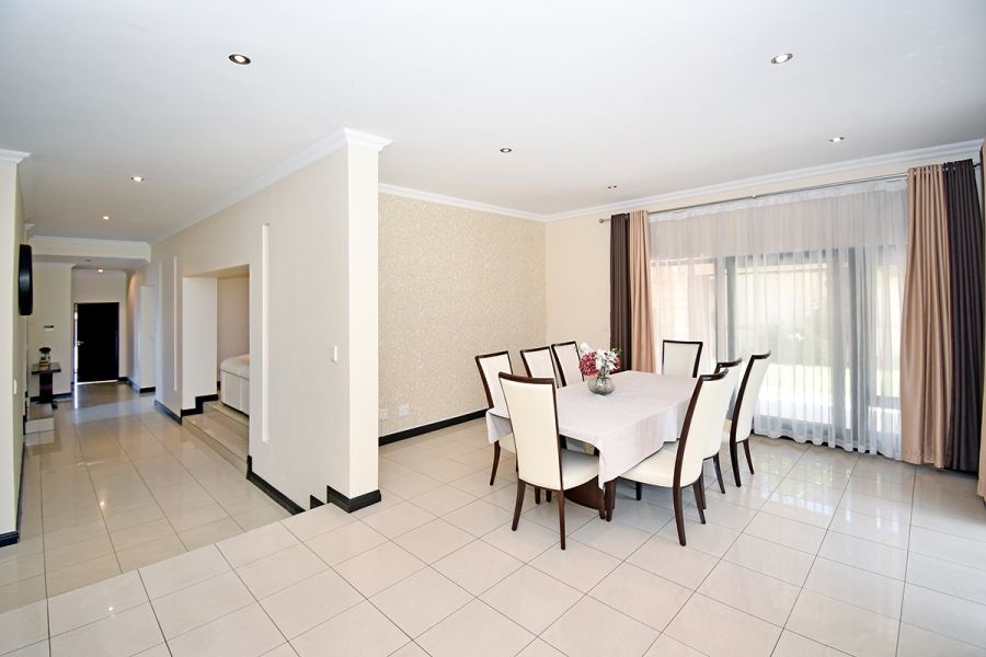 To Let 4 Bedroom Property for Rent in Craigavon Gauteng