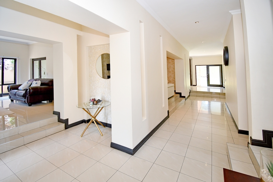 To Let 4 Bedroom Property for Rent in Craigavon Gauteng