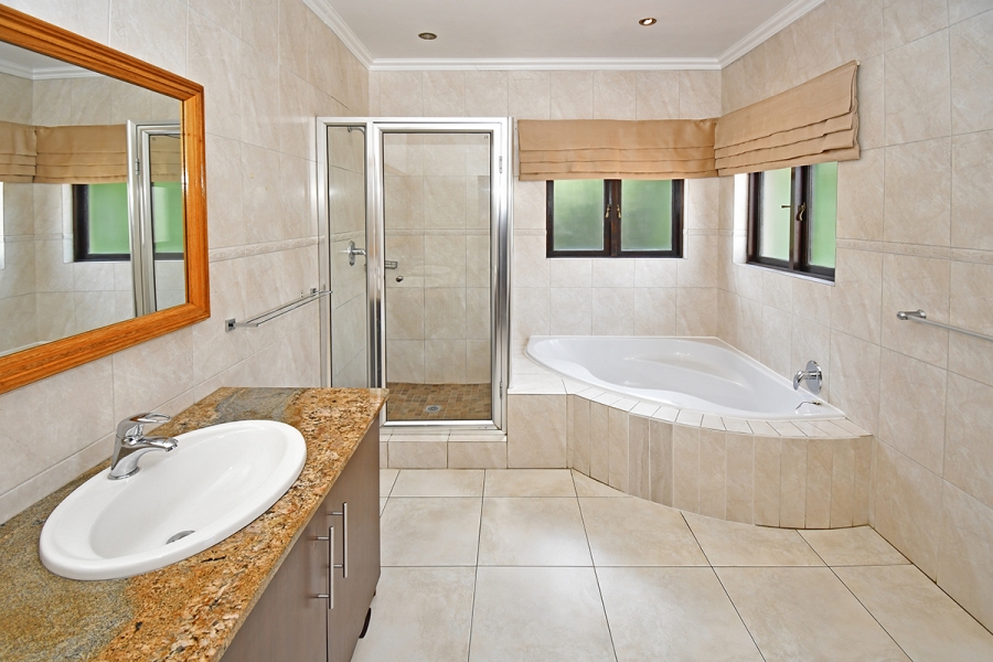 To Let 4 Bedroom Property for Rent in Craigavon Gauteng