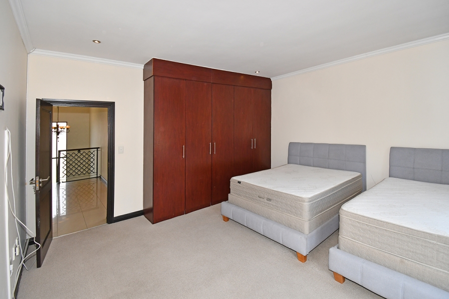 To Let 4 Bedroom Property for Rent in Craigavon Gauteng