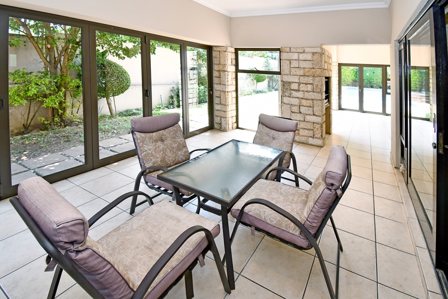 To Let 4 Bedroom Property for Rent in Craigavon Gauteng