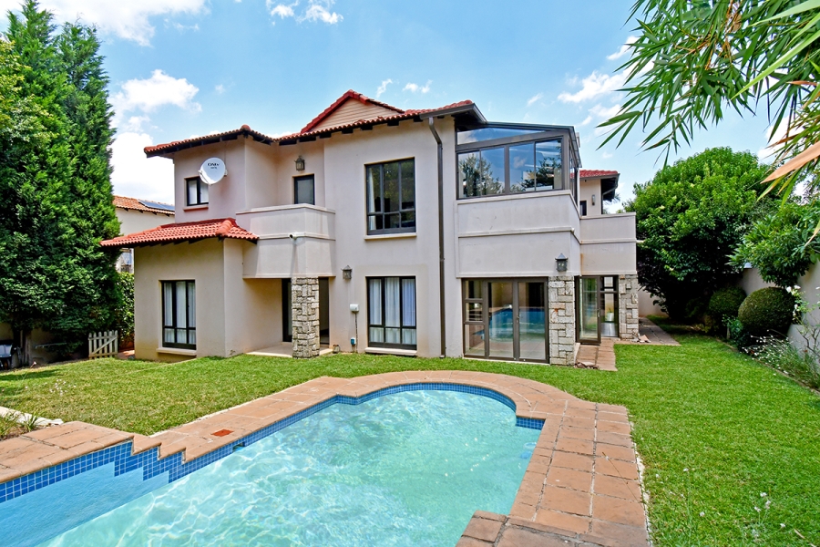To Let 4 Bedroom Property for Rent in Craigavon Gauteng