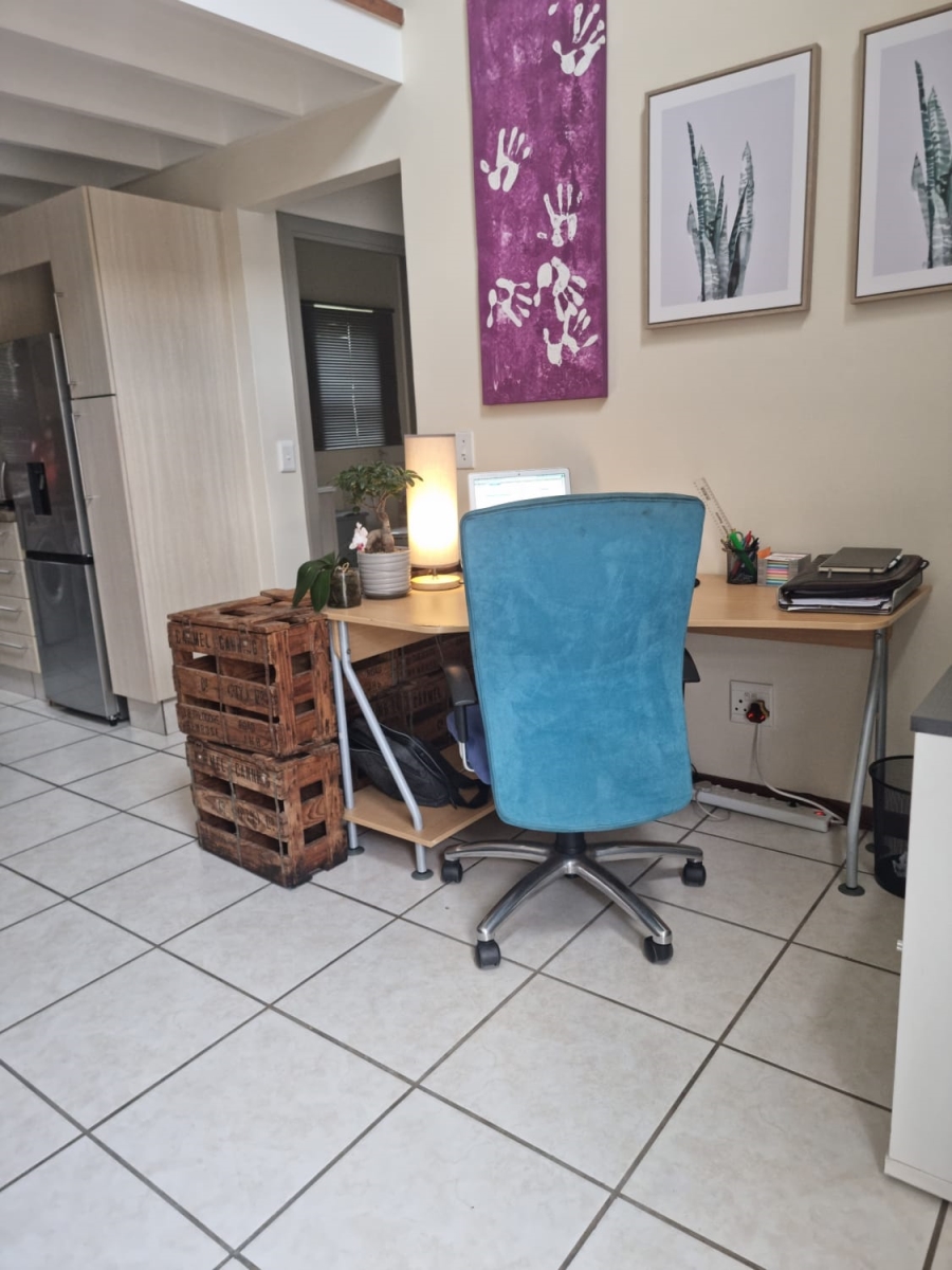 To Let 1 Bedroom Property for Rent in Broadacres Gauteng