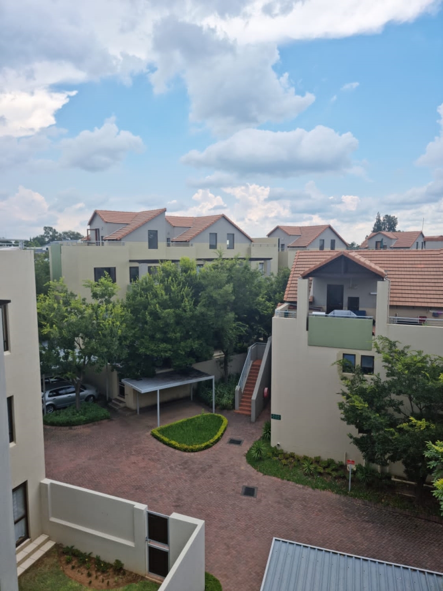 To Let 1 Bedroom Property for Rent in Broadacres Gauteng