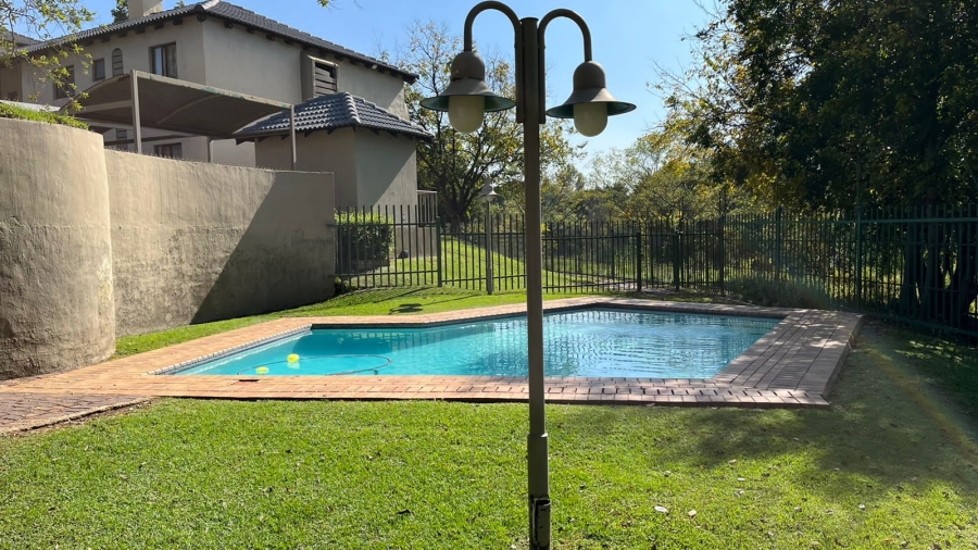 1 Bedroom Property for Sale in Paulshof Gauteng