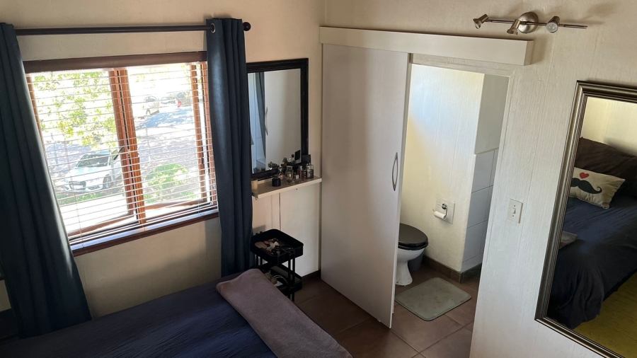 1 Bedroom Property for Sale in Paulshof Gauteng