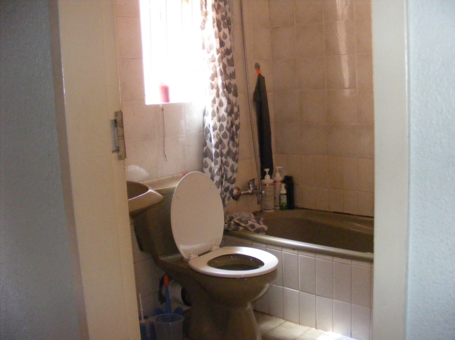 8 Bedroom Property for Sale in Lenasia South Gauteng