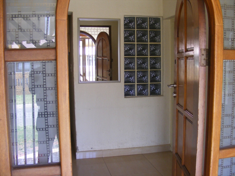 8 Bedroom Property for Sale in Lenasia South Gauteng