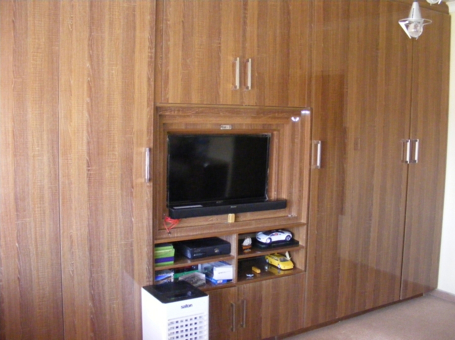 8 Bedroom Property for Sale in Lenasia South Gauteng