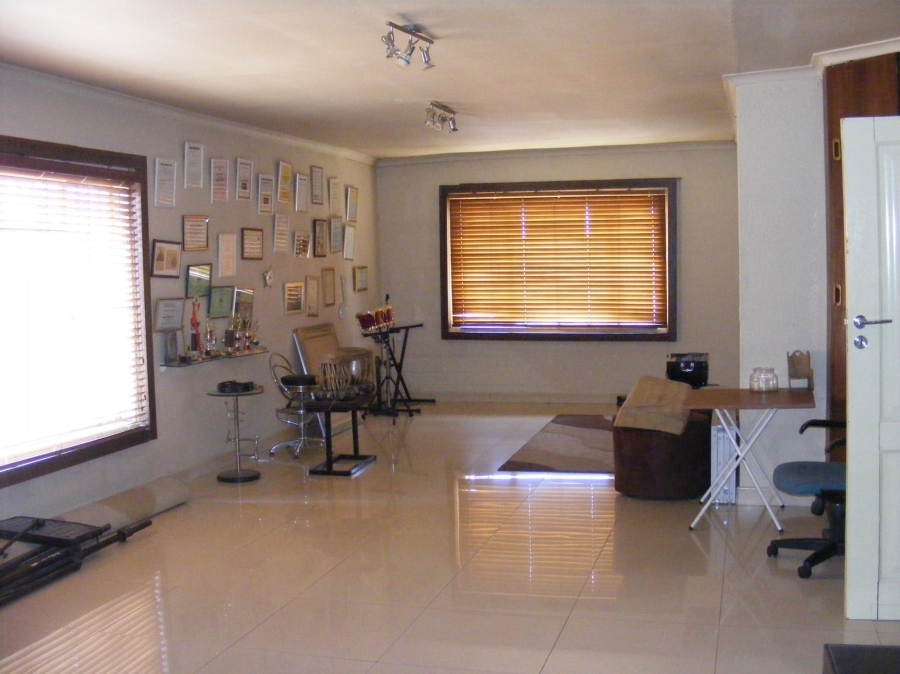 8 Bedroom Property for Sale in Lenasia South Gauteng