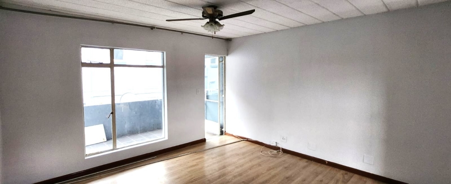 3 Bedroom Property for Sale in Linmeyer Gauteng